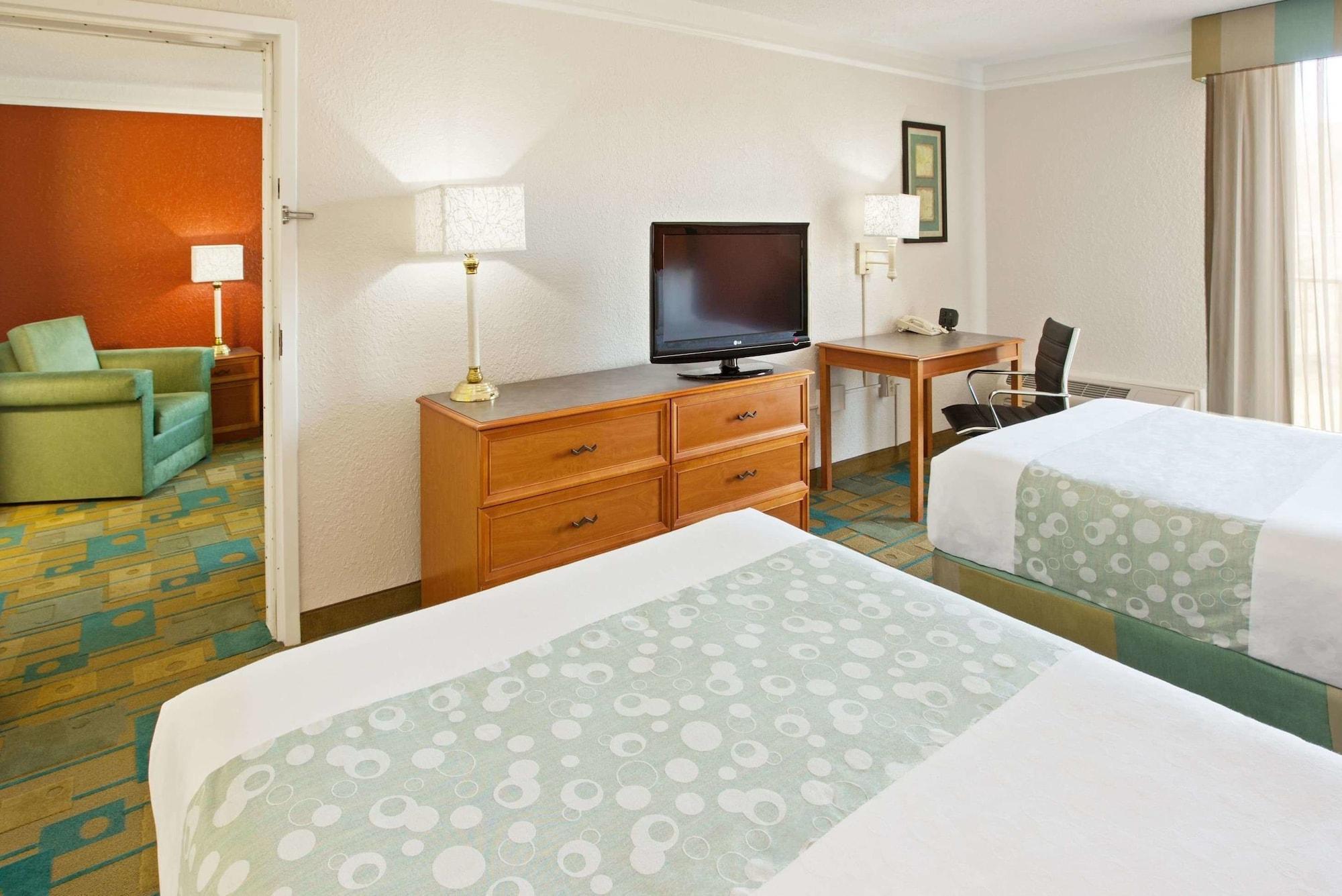 La Quinta By Wyndham Nashville Airport/Opryland Екстериор снимка