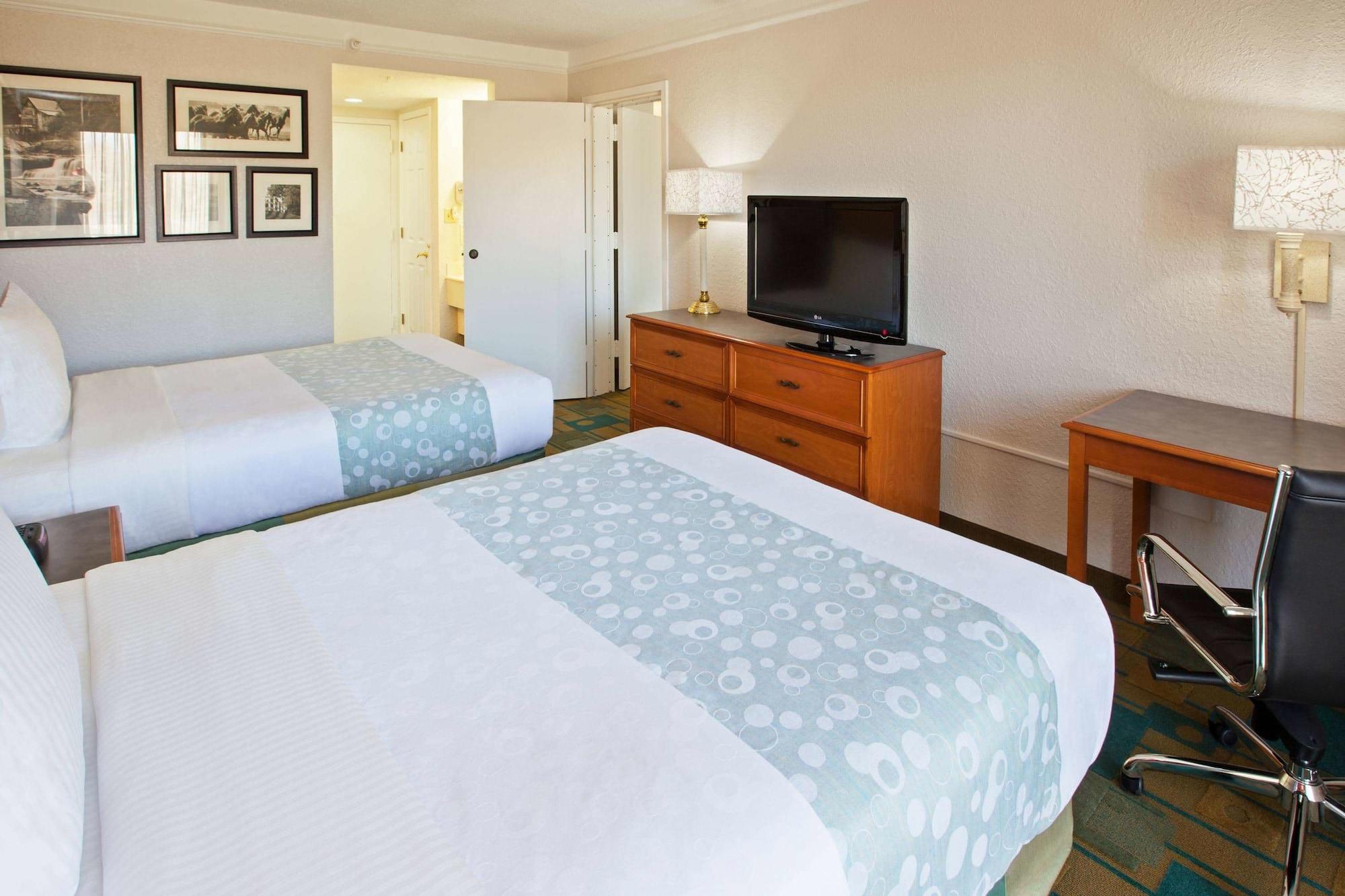 La Quinta By Wyndham Nashville Airport/Opryland Екстериор снимка