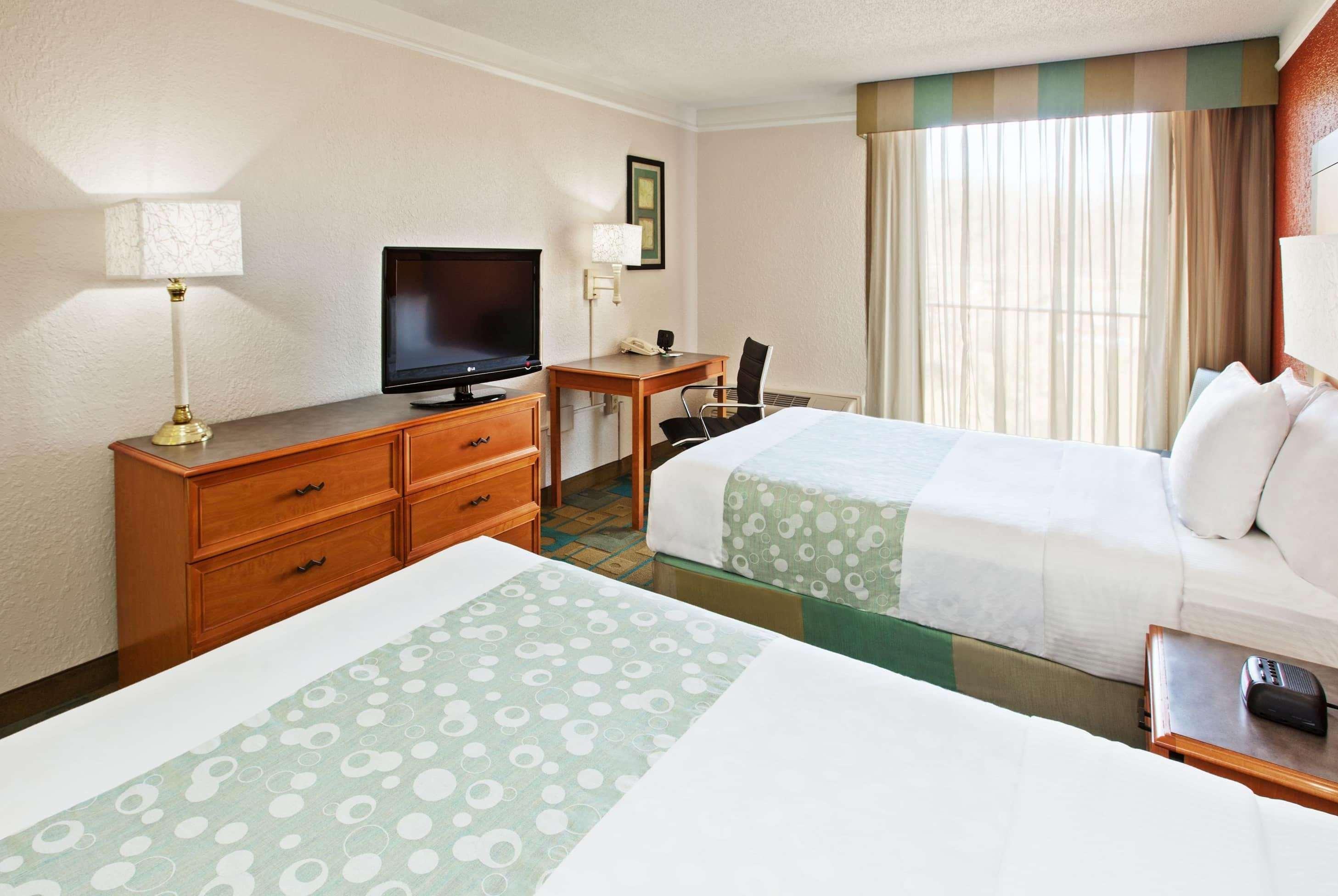La Quinta By Wyndham Nashville Airport/Opryland Екстериор снимка