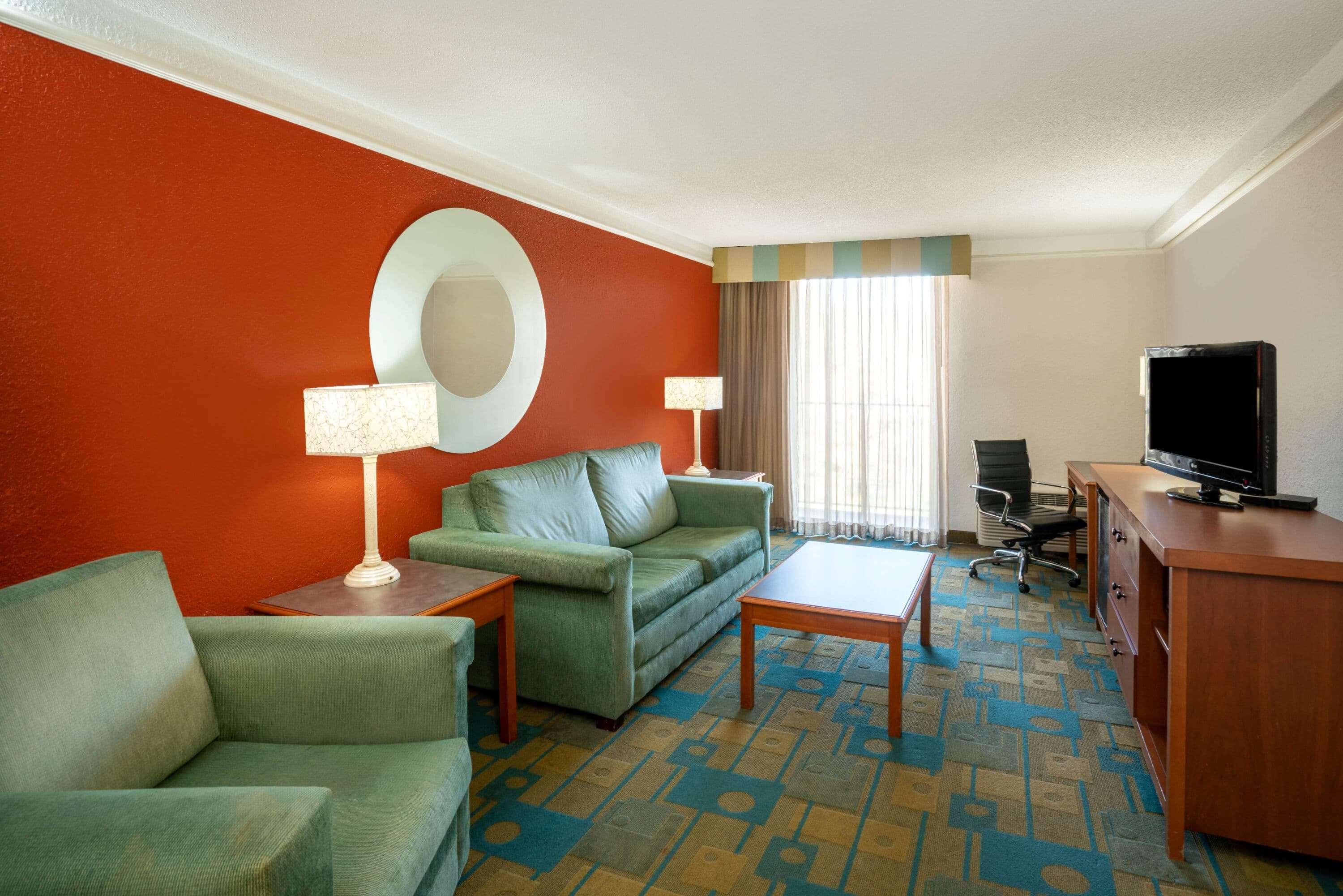 La Quinta By Wyndham Nashville Airport/Opryland Екстериор снимка