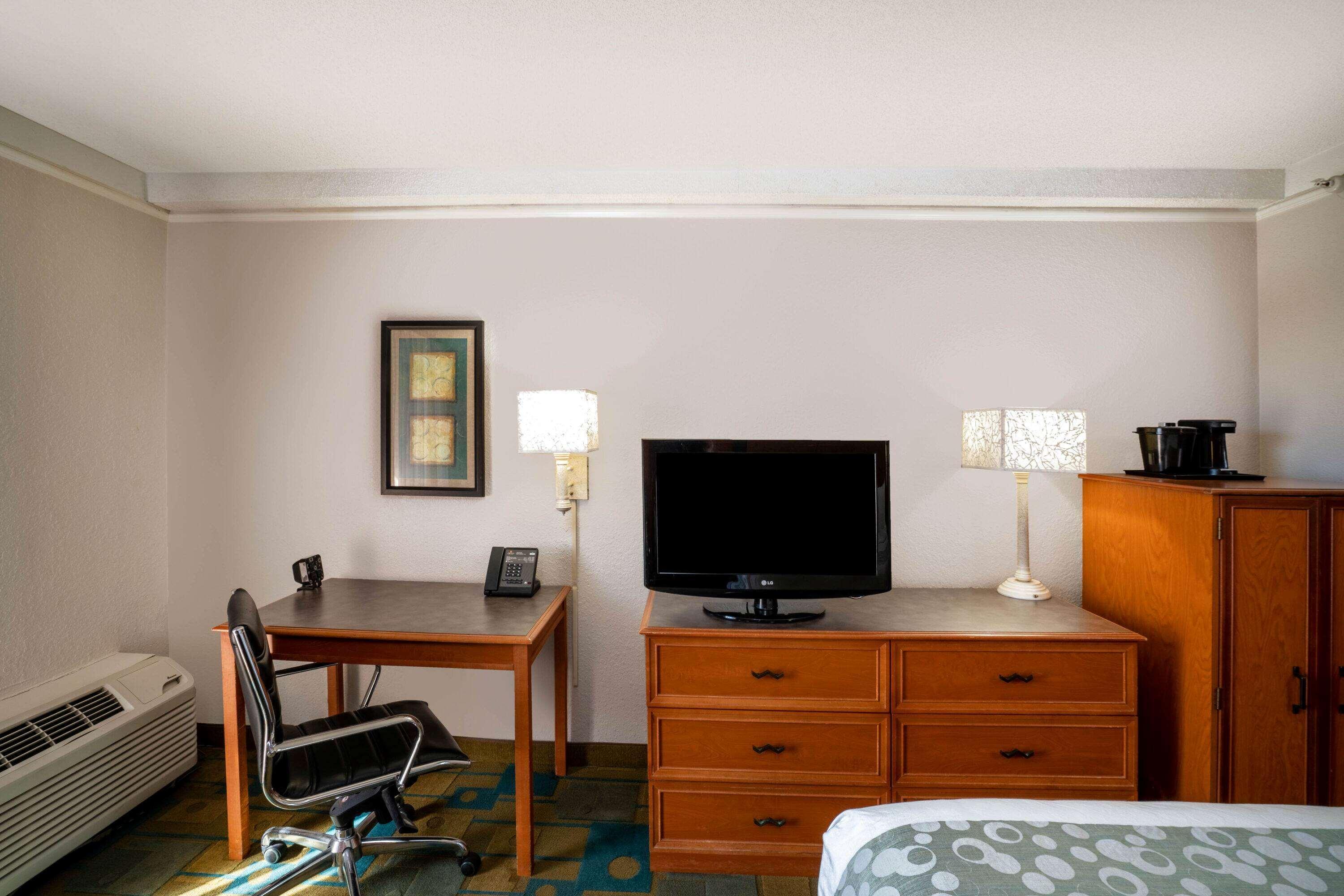 La Quinta By Wyndham Nashville Airport/Opryland Екстериор снимка